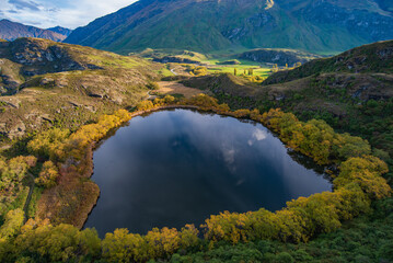 Naklejka na ściany i meble Diamond Lake in autumn, South Island, New Zealand