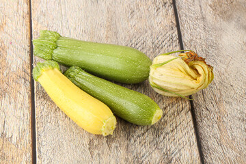 Raw baby organic zucchini heap