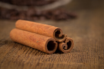 cinnamon sticks