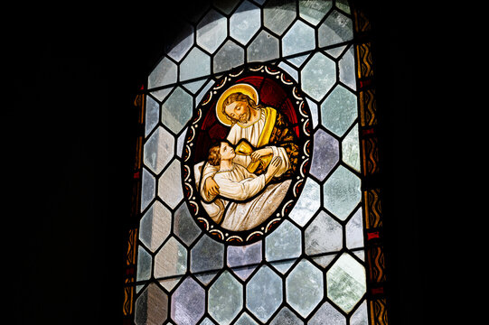 Kirchenfenster aus Bleiglas