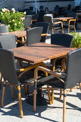 Street Restaurant Table, Empty Cafe Tables, Bar Terrace, Outdoor Restaurants, Outside Trattoria