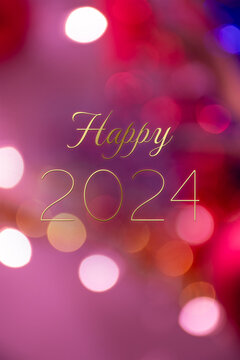 Felicitación De Año Nuevo 2024 Con Letras Doradas Y Fondo En Tonos Púrpura Con Efecto Bokeh