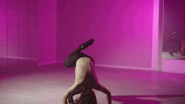 Sexy dance on high heels is an alloy of grace and silhouette that always leaves an impression. High quality 4k footage