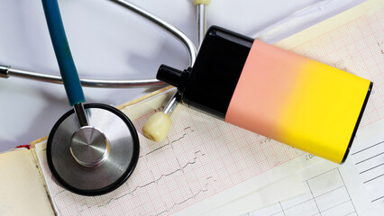 A stethoscope and an e-cigarette, a fancy device 