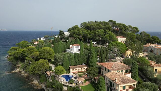 Scenic Drone footage of a small town near Nice, France. Shot on a DJI Mini 3 Pro, in 4k 30fps. Perfect for youtube, TikTok, or Instagram. 