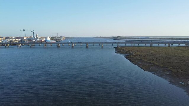 The Santa Eulalia siphon bridge and bridge over the Odiel River that allows the exit and entry of the city of Huelva through the river towards Corrales and other dormitory cities besides Punta Umbria