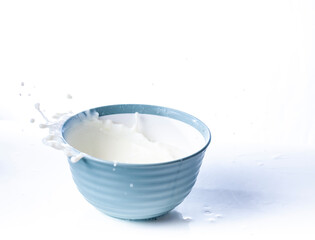 milk splash in a bowl