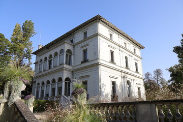 Le parc Dupeyroux, parc public, ville de Cr&eacute;teil, d&eacute;partement du Val de Marne, France