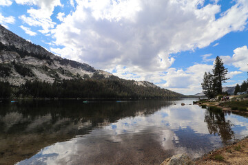 Fototapeta na wymiar Yosemite National Park Tenaya Lake