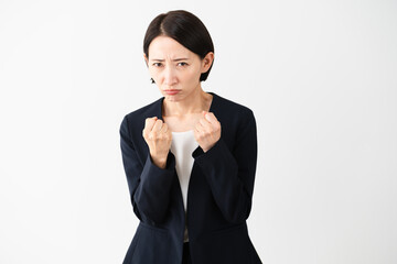 ビジネススーツを着ている若い女性　ビジネスイメージ