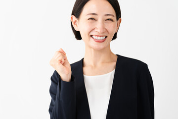 ビジネススーツを着ている若い女性　ビジネスイメージ