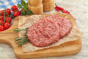 Raw pork cutlet for burger