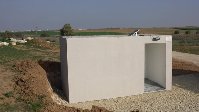 Video of the installation of a concrete bomb shelter to protect against missile attacks on a kibbutz in Israel