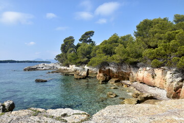 France, côte d'azur, Ile sainte Marguerite, magnifique crique le long du rivage de cette île bien préservée.