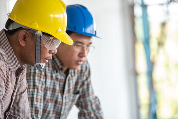 Engineer construction talk to manager about plan project problem