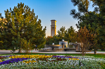Tashkent chimes tower and fountain on Amir Temur Square (Tashkent, Uzbekistan)
