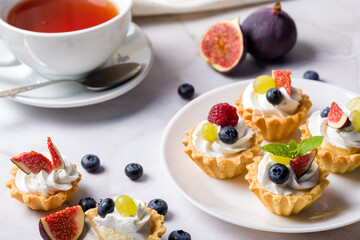 Shortbread fruit basket