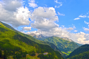 Fototapeta na wymiar Passeiertal (Val Passiria) in in Südtirol (Italien)