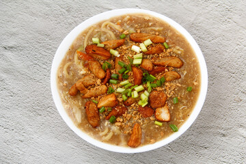 Freshly cooked Filipino food called Lomi