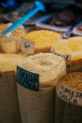 Arroz a granel en el mercado