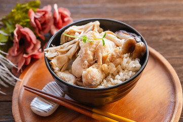 鶏ときのこの炊き込みご飯
