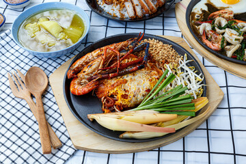 famouse Thai dishes, 