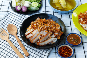 Fried pork Pepper with rice