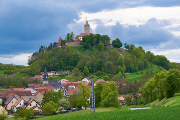 Blick zur Leuchtenburg und den Ort Seitenroda in Thüringen	
