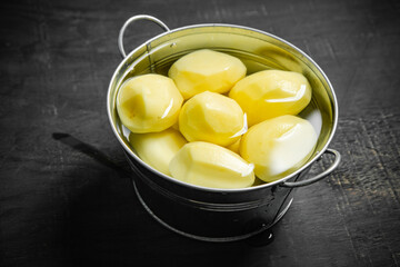 Fresh peeled potatoes.