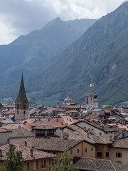 Fototapeta na wymiar view of the old town of Italian city Trento.