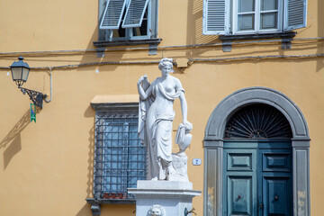 Female statue in Lucca, Italy