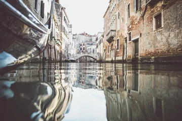 Poster Venezia canal and gondolas © oneinchpunch