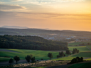 Fototapeta premium Agrarlandschaft am Abend