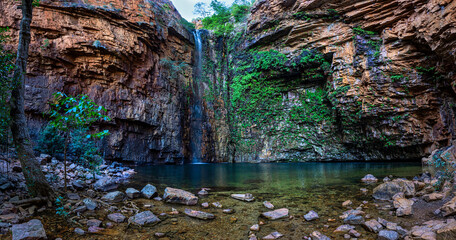 Waterfall at Emma Gorge, El Questro, West Australia, Australia - obrazy, fototapety, plakaty