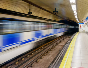 Madrid Subway Speed