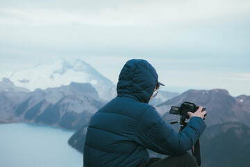 photographer on the mountain