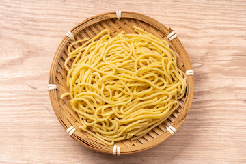 生中華めん（太麺）