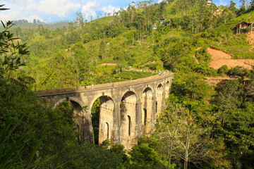 Discovering Nine Arch Bridge and the surrounding tea fields in Ella, Sri Lanka