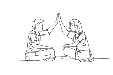 Continuous one line drawing of young happy couple male and female student sitting on the floor and giving high five gesture. Relationship concept. Single line draw design vector graphic illustration