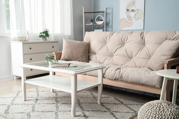 Obraz premium Interior of stylish living room with white sofa