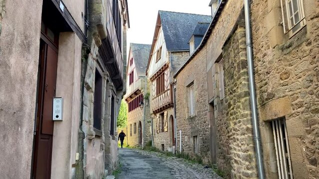 Video of the old city center of Auray, Brittany, France