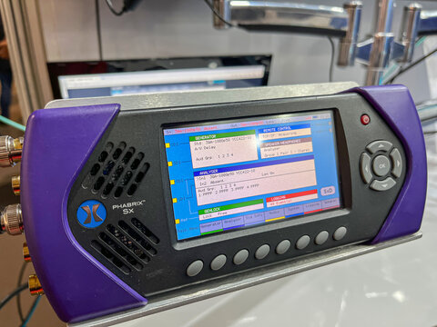 Phabrix SxD Portable Dual-Link 3G/HD/SD-SDI Generator, Analyzer & Video/Audio Monitoring Device