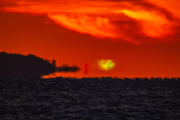 周防灘_本山岬沖_日の出の瞬間2_グリーンフラッシュ_20231013