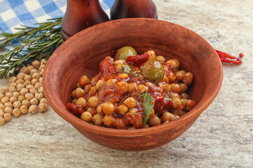 Chickpea beans with dry tomato and olives