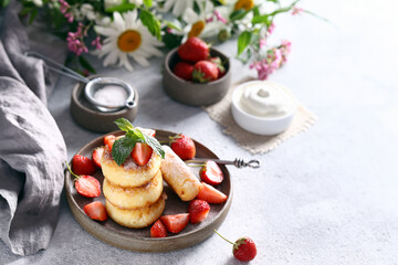 cottage cheese pancakes for breakfast with fresh berries