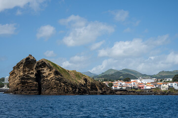 Fototapeta premium Islet of Vila Franca do Campo view from a boat