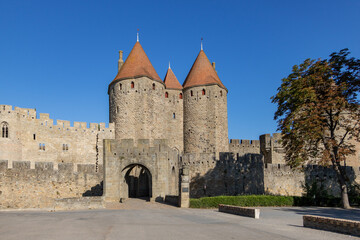 Fototapeta na wymiar View at the Narbonnaise Gate to Old City fortress of Carcassonne 