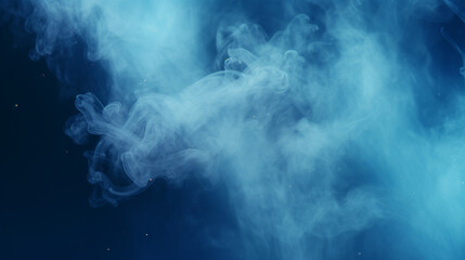 Nuage de fumée épaisse dans un ciel bleu. Ambiance sombre, calme, froide. Pour conception et création graphique.