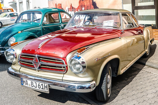 Elegant BORGWARD ISABELLA