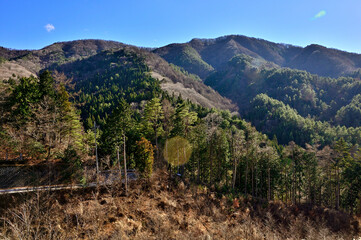 道志山塊　岩下ノ丸（陣ヶ沢ノ頭）を望む
